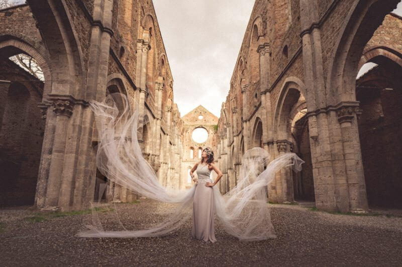 Sabrina e Francesco - Honeymoon a San Galgano 11