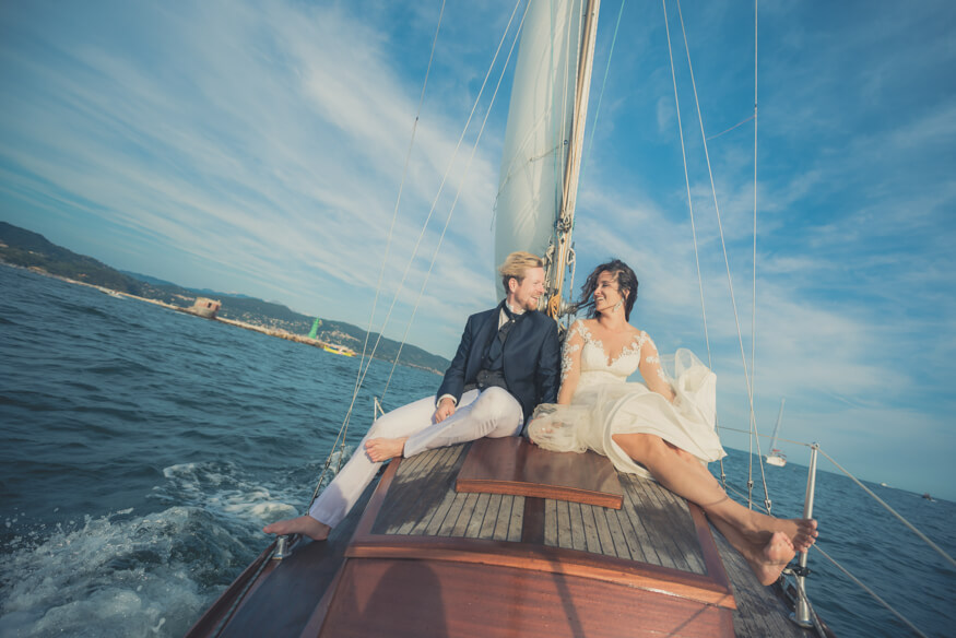 wedding in Portovenere by boat